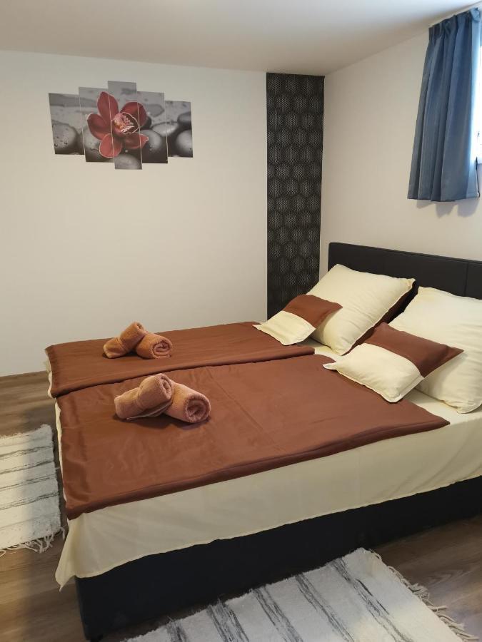 Lili Apartman Harkány Εξωτερικό φωτογραφία