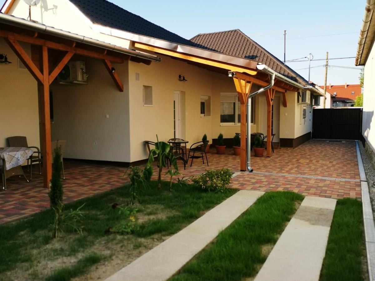 Lili Apartman Harkány Εξωτερικό φωτογραφία