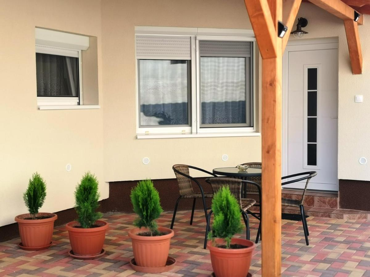 Lili Apartman Harkány Εξωτερικό φωτογραφία